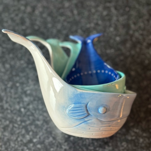 Anthropologie Whale Measuring Cups Stoneware Kitchen Complete Set of 4 - Picture 4 of 6